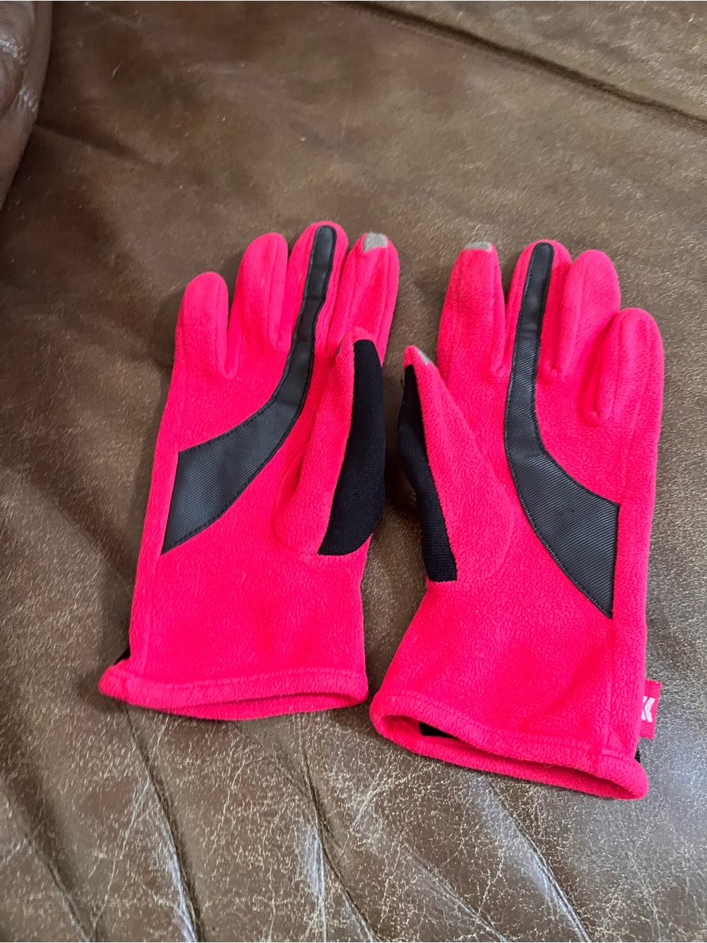Bright Pink Fleece Touchscreen Gloves
